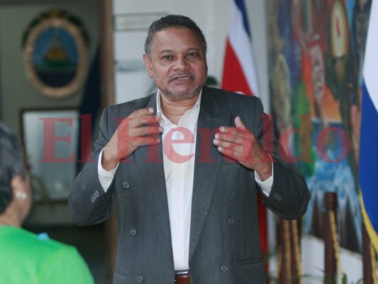 Carlos Guillermo Turcios Acosta: 'Hay que honrar a Honduras con buenas acciones”