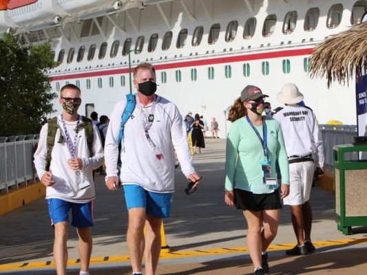 Así fue el arribo del imponente crucero 'Carnival Vista' a Roatán