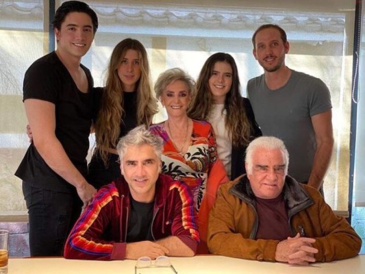 Los momentos más emotivos entre Alejandro y Vicente Fernández (FOTOS)