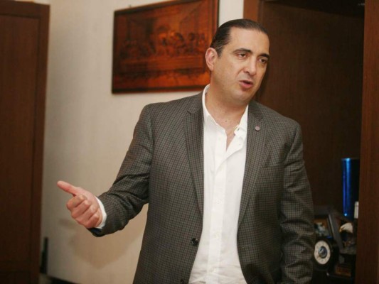 Pedro Atala: 'Me da coraje que estén rogando gente para que juegue en una Selección'