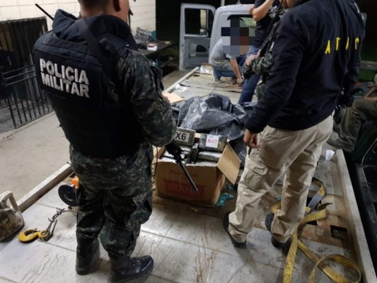 Incautan más de 400 kilos de cocaína que iba escondida en una grúa en Santa Bárbara