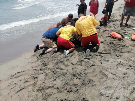 Joven muere ahogado en playa de Zacapa, Tela