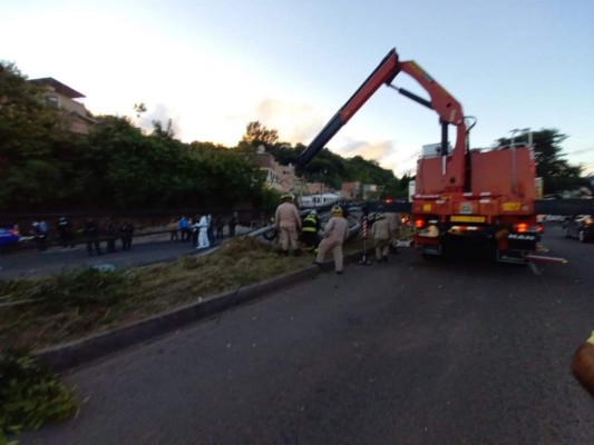 Tragedia: Así fue el accidente que dejó una mujer muerta en el anillo periférico en la capital