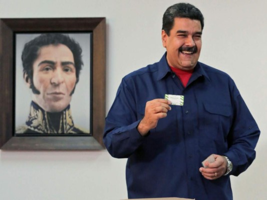 Nicolás Maduro apunta a su reelección sin la oposición en las presidenciales