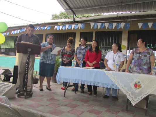 Honduras: Empleados culminan taller de ortografía