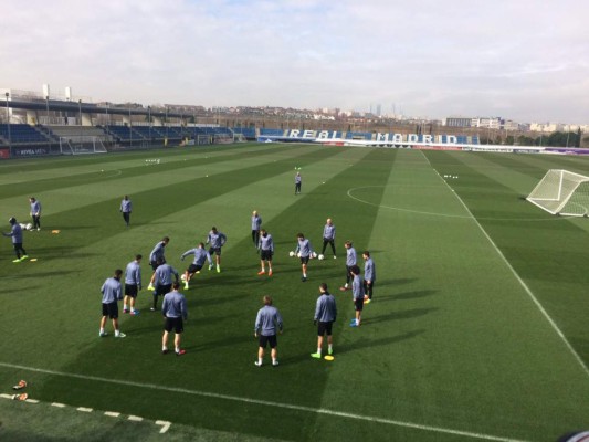 Real Madrid aplastó 6-2 al Napoli en la serie de octavos en la Champions