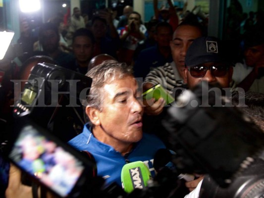 Jorge Luis Pinto, seleccionador de Honduras, vivió un show en Panamá