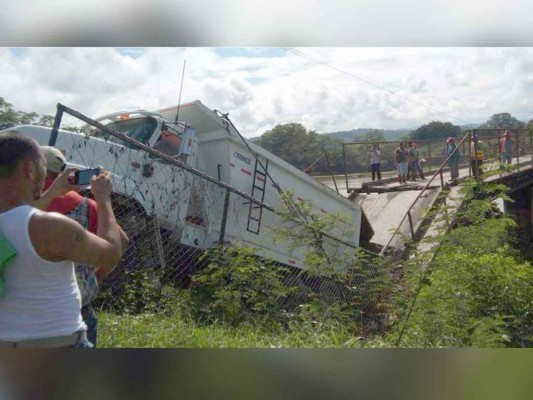 Honduras: Incomunicado paso entre La Barca y El Progreso por al menos 3 días