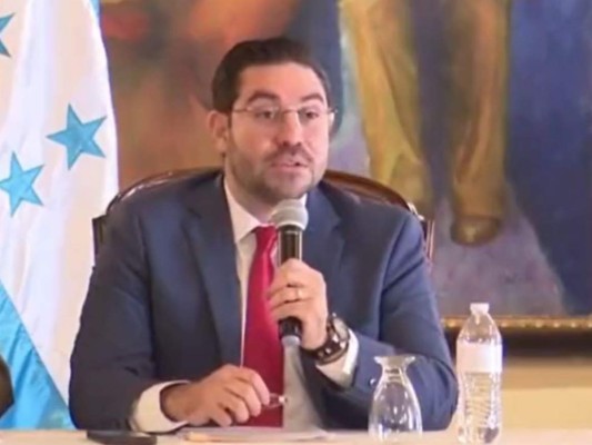 Jorge Cálix tras firmar acuerdo: 'Sigo creyendo que Libre debería presidir el Congreso'