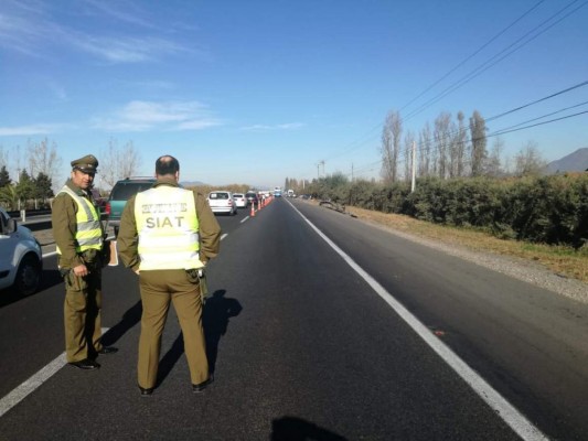 El vehículo atravesó la calzada y volcó en la dirección contraria al carril por donde transitaba. Foto ilustrativa tomada de Vias Concesionadas/Twitter.