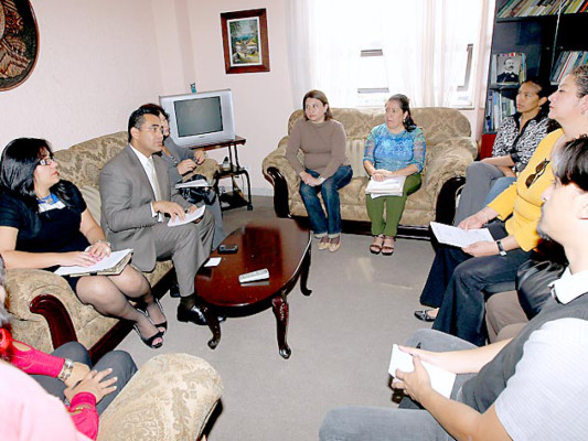 Despilfarro no es negociable, dice sindicato