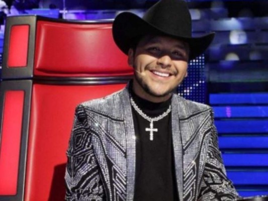 Christian Nodal se hace tatuaje por 'amor' a Belinda