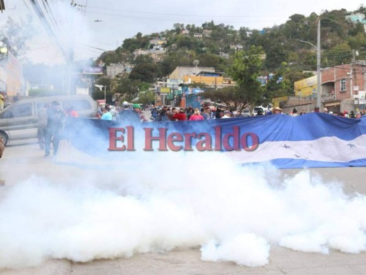 FOTOS: Tomas y desalojos en distintas carreteras de Honduras