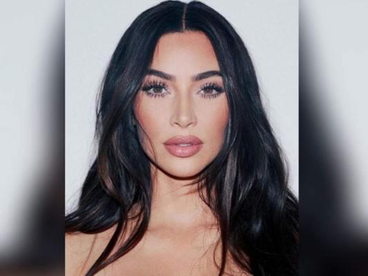 La lujosa dentadura que estrenó Kim Kardashian escandaliza a sus fans