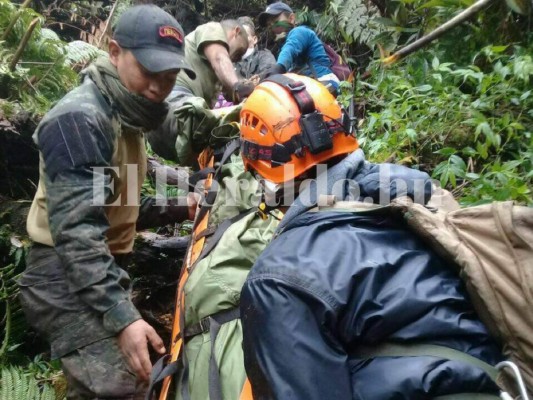 Realizan levantamiento del cuerpo de piloto de avioneta fumigadora accidentada