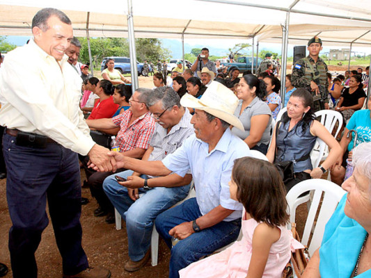 Inauguran proyecto de vivienda en Olancho