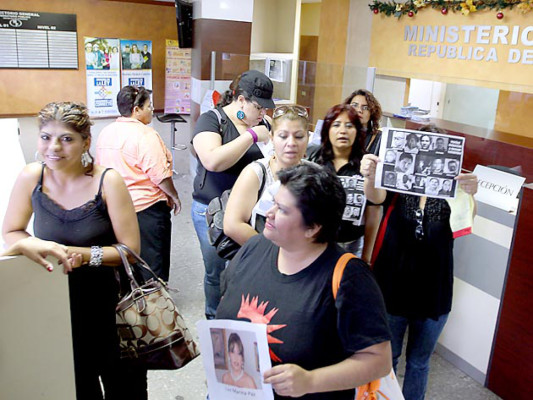 'Han estado en este país gobernando y tienen el valor de criticar', responde Lobo a Elvin Santos