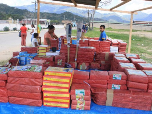 La alcaldía de Danlí autorizó la venta de pólvora