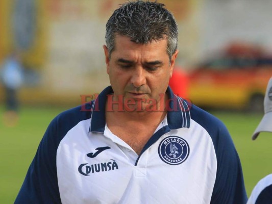 Diego Vázquez: 'Desde hace ratos que el jugador le estaba lanzando codazos a Rubilio'