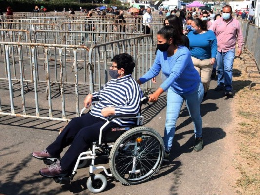 Con lágrimas y serenata al lado de la Virgen de Guadalupe : así despidieron a Vicente Fernández, el ídolo de las rancheras