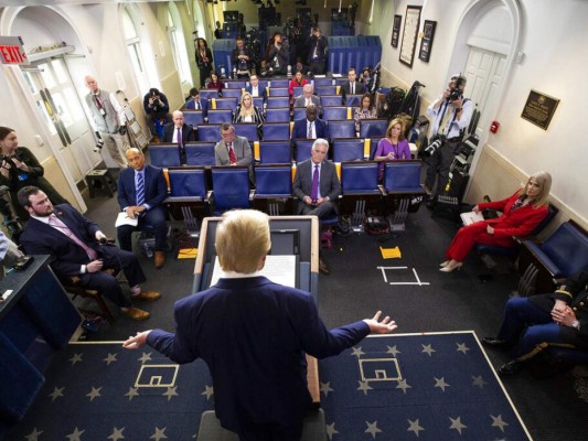 Trump: Por agotarse, reservas de equipo de protección&nbsp;