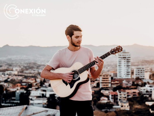 En primera fila: El artista hondureño Sergio Ortega nos presenta su videoclip 'Solo quiero'