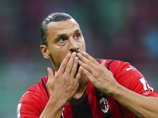Retorno goleador de Zlatan y el Milan sigue a paso perfecto