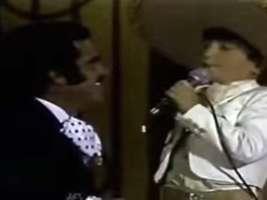 Los momentos más emotivos entre Alejandro y Vicente Fernández (FOTOS)