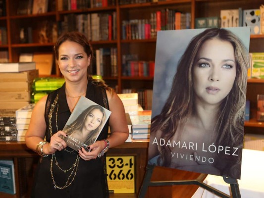 Espectacular cambio de la famosa actriz Adamari López a través de los años