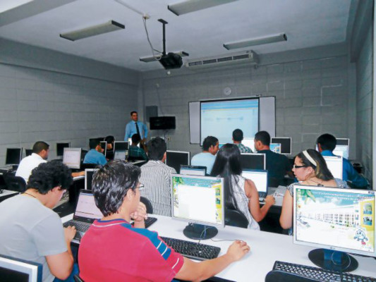 Matrícula 2012 en UTH