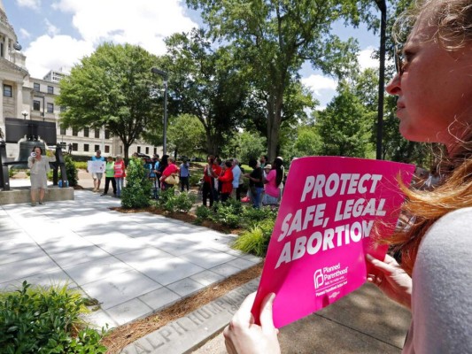 Lo que debes saber de la ley del aborto 'latidos del corazón' aprobada en Texas