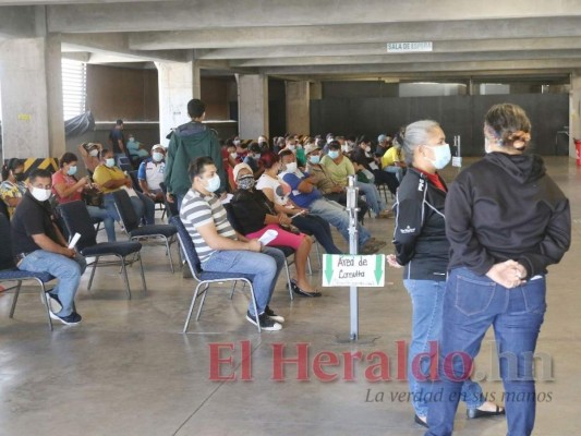 En el triaje CCI se quedaron sin cilindros de oxígeno en la mañana. Foto: Efraín Salgado/El Heraldo