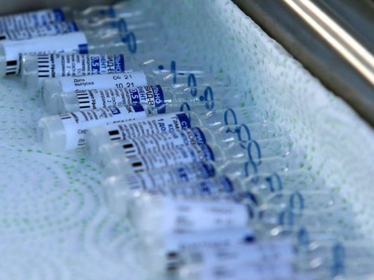 Así continúa vacunación contra covid-19 para adultos mayores en varios puntos de la capital (FOTOS)