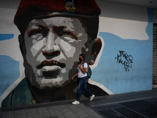 Coronavirus refuerza control de Maduro y neutraliza a Guaidó