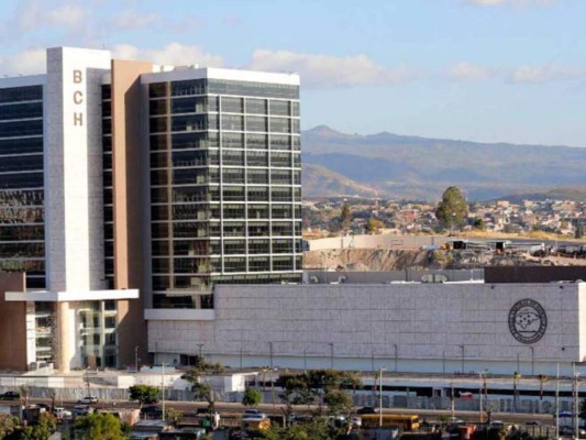 Tipo de cambio cierra mayo con apreciación de 5 centavos