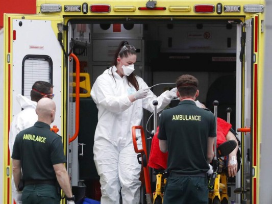 El Reino Unido supera los 5,000 muertos por coronavirus