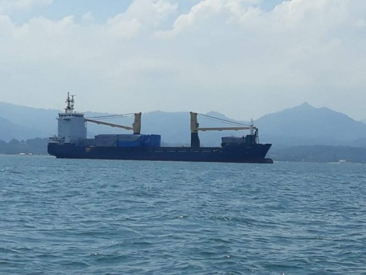 FOTOS: Así fue la llegada de los otros dos hospitales móviles a Honduras