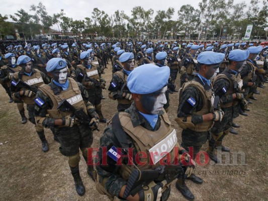 Separan a 10 oficiales de las FFAA por cometer faltas graves