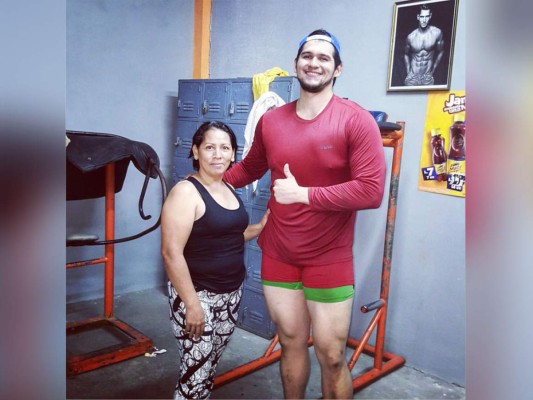 El radical cambio de un joven hondureño con sobrepeso