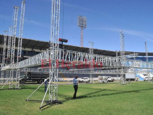Así luce el Nacional con la instalación de un mega escenario para la toma de posesión  
