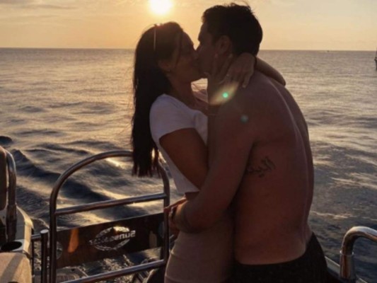 Así es Oriana Sabatini, la sexy cantante novia de Paulo Dybala (FOTOS)