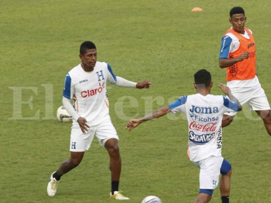 Lluvia en San Pedro Sula impide entrenamientos de la Selección de Honduras