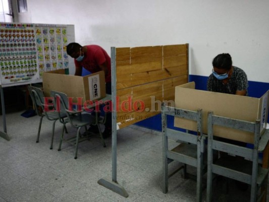 Con un nuevo sistema y con nueva identidad: así se desarrollan las elecciones en Honduras