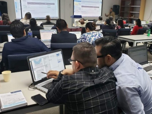 Nuevo sistema de ONCAE preocupa a veedores por el acceso limitado