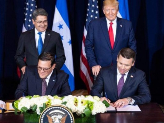 En secreto reglamentan los acuerdos migratorios entre Honduras y Estados Unidos