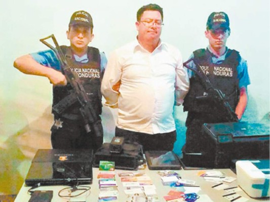 Desarticuladas bandas clonadoras de tarjetas