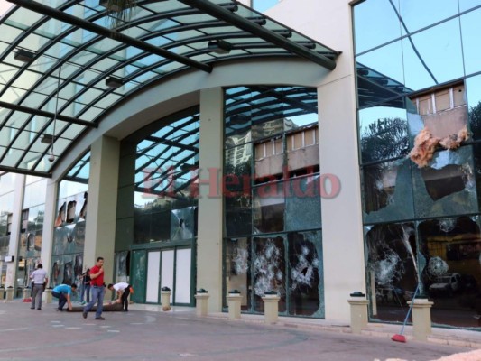 Hotel Marriot cerró operaciones temporalmente debido a destrozos dejados por manifestantes