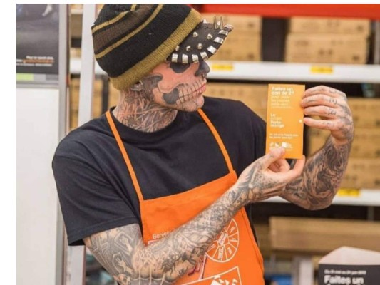Así lucía Zombie Boy, el modelo y artista que tenía todo su cuerpo tatuado