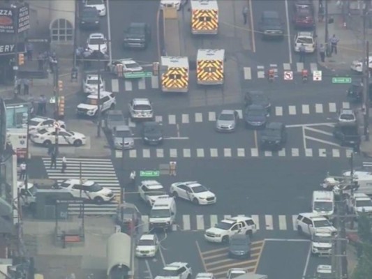 Al menos seis policías heridos en tiroteo en Filadelfia