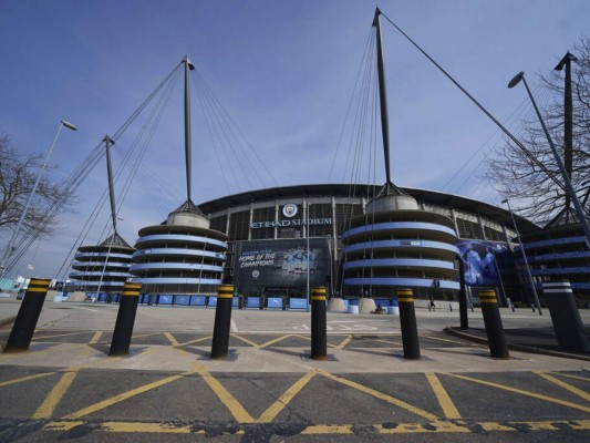 Clubes de la Premier adoptan distintos esquemas ante crisis &nbsp;